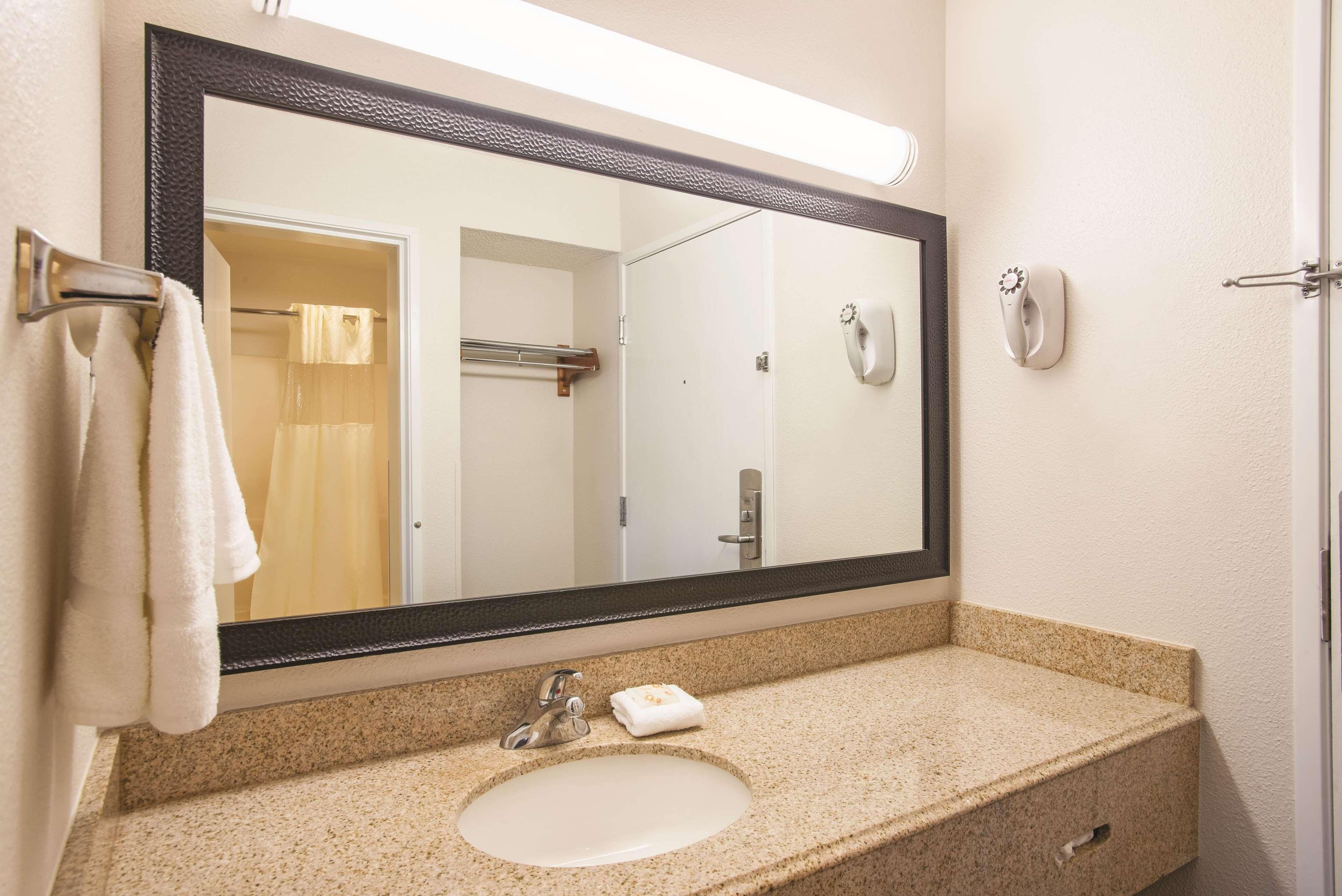 Hotel La Quinta By Wyndham Baton Rouge Siegen Lane Prairieville Exterior foto